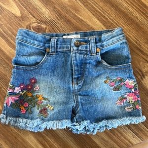 Denim shorts with embroidered flowers